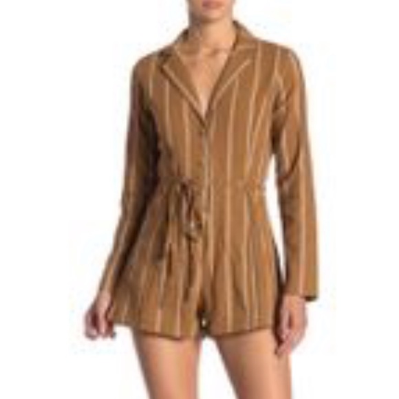 Favlux NWT Carla Pinstripe Button Romper Medium - Picture 8 of 8